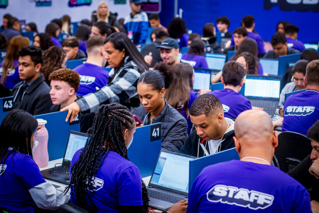 Dialog - Atendimento Jovens. Creditos Fabio Augusto Copia