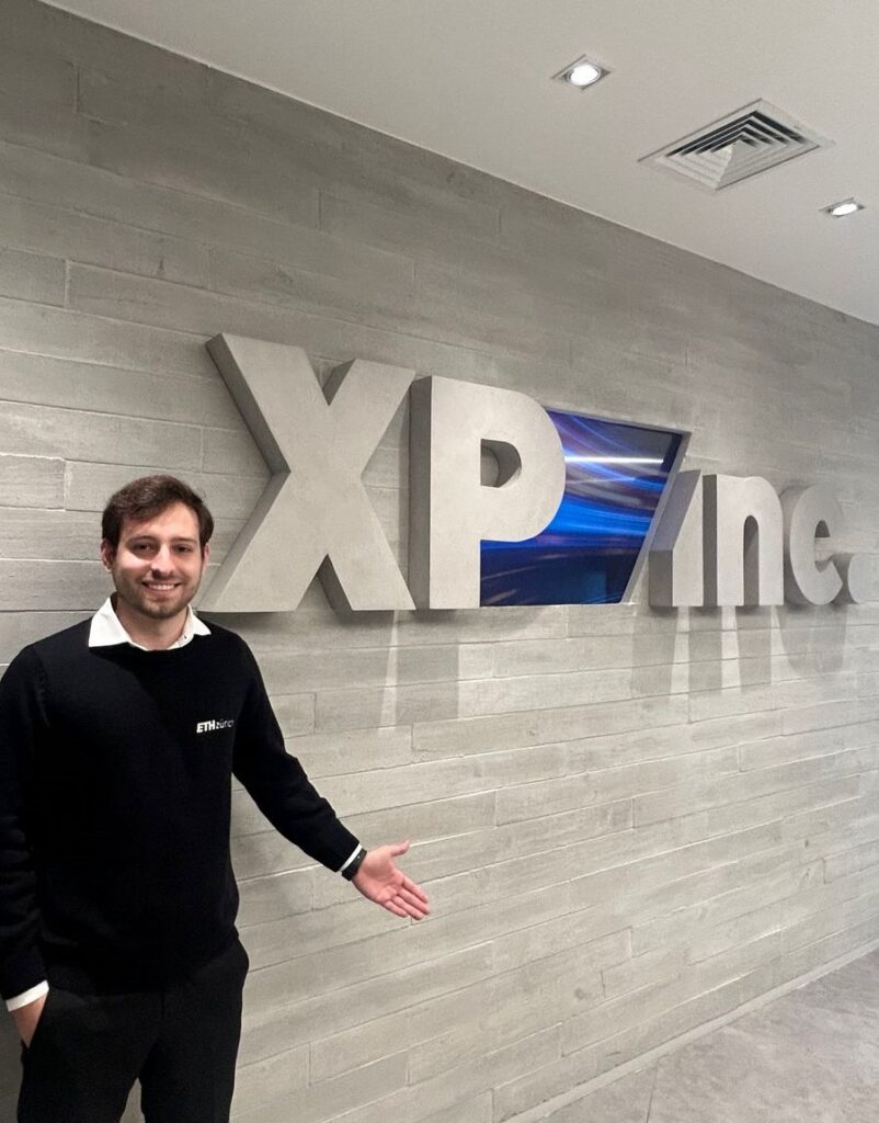 Dialog - Lucas Portocarrero03